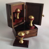 Monturas de lujo y cajas de madera